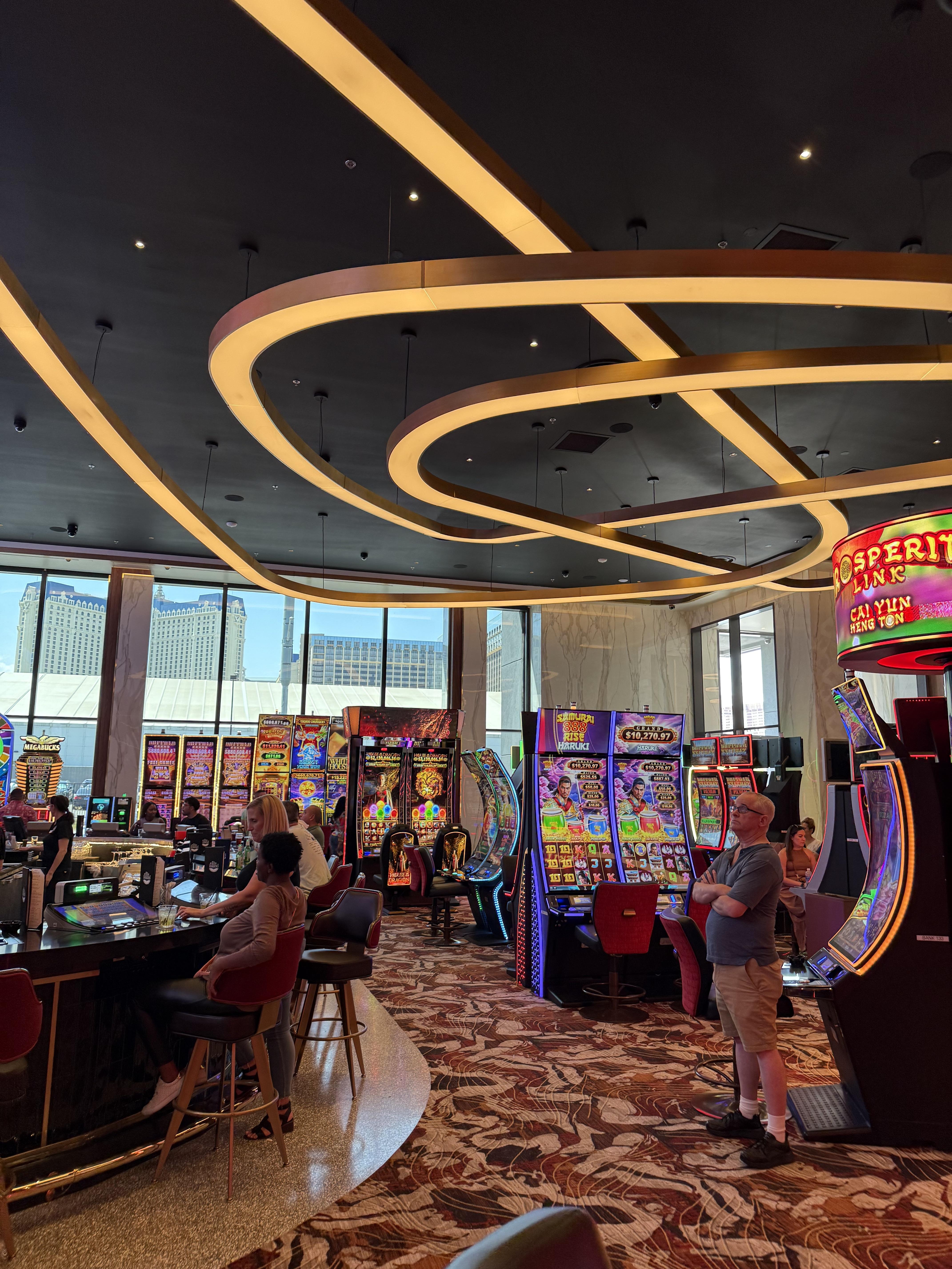 Een casino-geïnspireerde avond in een loungesetting